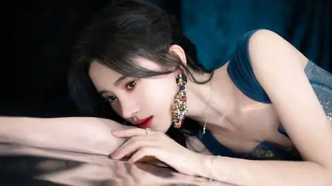 誠徵禮服店公關、便服店公關、酒店公關、八大公關、制服店公關、學生兼職打工、高薪收入、現領